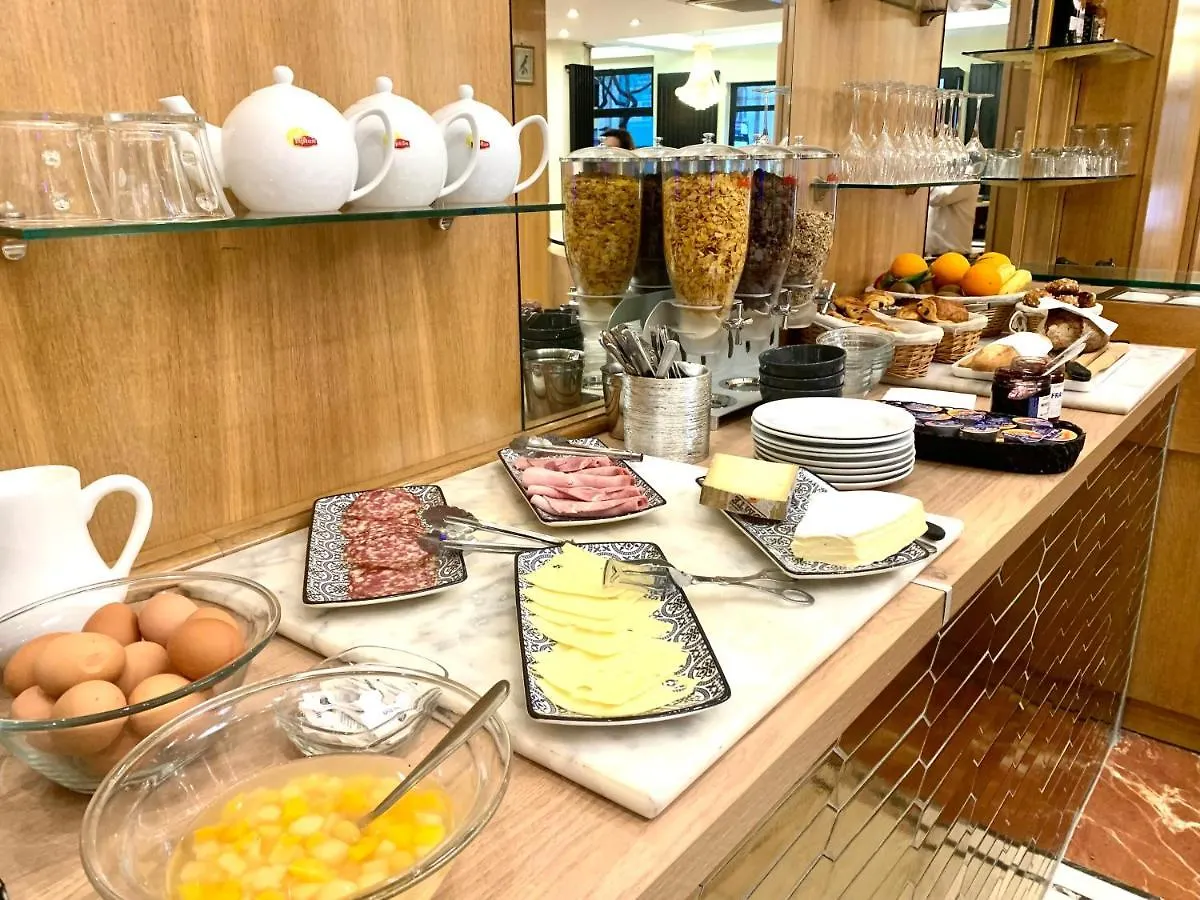 Le Clery Hotel París