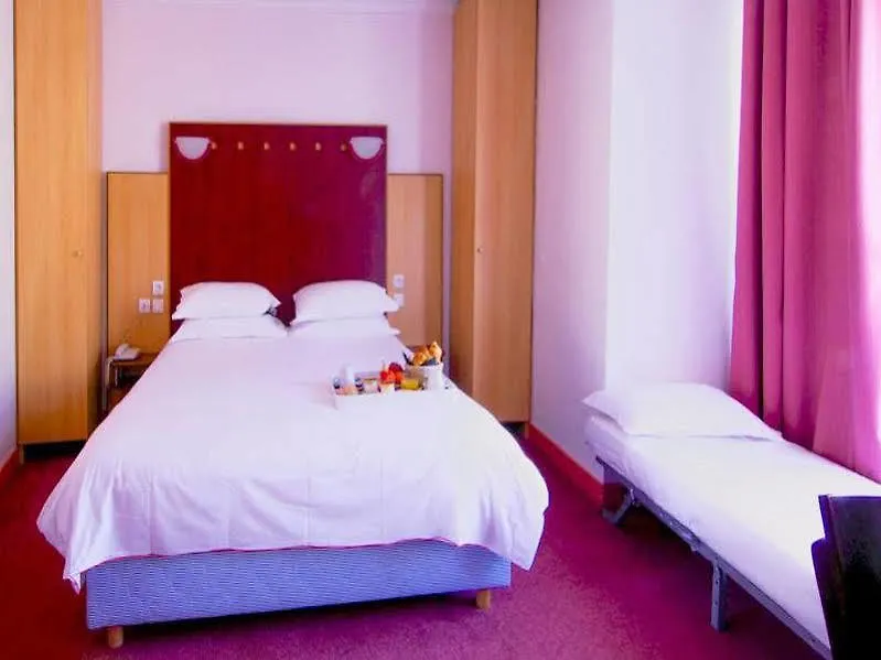 Hotel Le Clery 4*